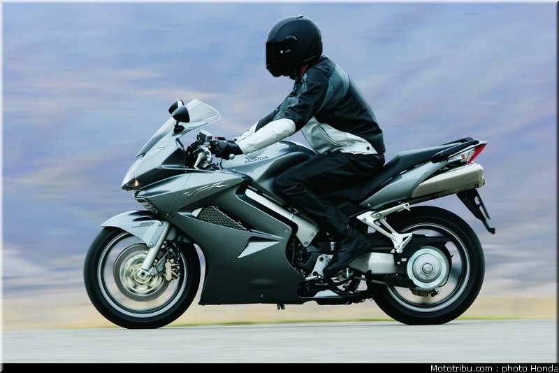 honda_800_vfr_2008_009