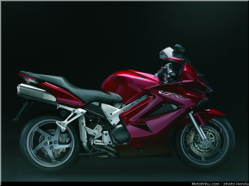 honda_800_vfr_2008_011