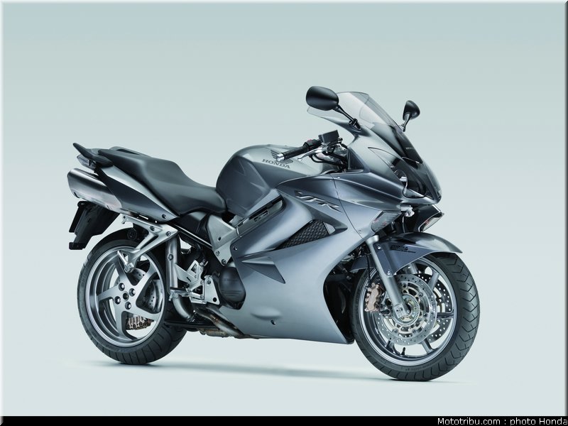 honda_800_vfr_2008_016