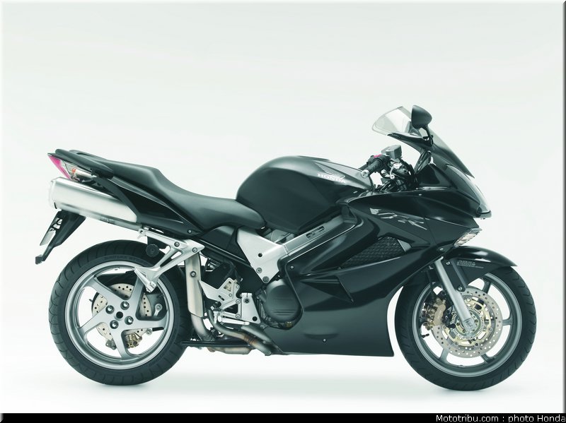 honda_800_vfr_2008_017