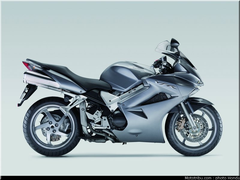 honda_800_vfr_2008_018