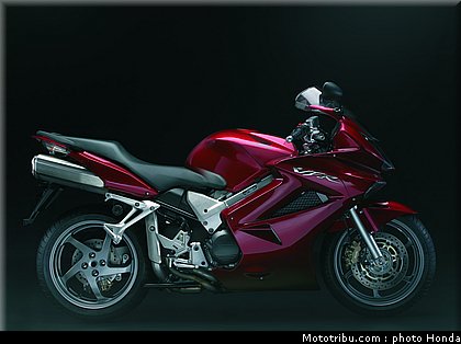 honda_800_vfr_2008_011.jpg