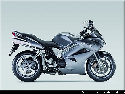 honda_800_vfr_2008_018.jpg