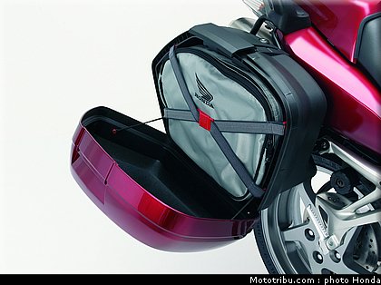 honda_800_vfr_2008_023.jpg