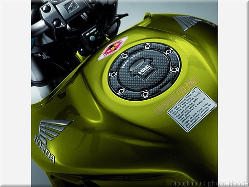 cb1000r_2008_accessoires_11.jpg
