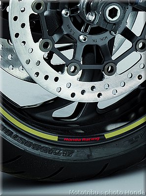 cb1000r_2008_accessoires_25.jpg