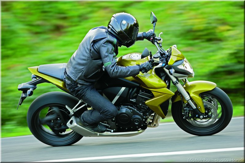 MOTO 