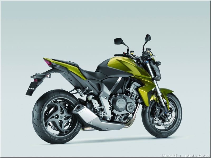 MOTO 