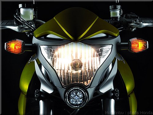 honda_cb1000r_2008_12.jpg