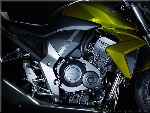 honda_cb1000r_2008_16.jpg