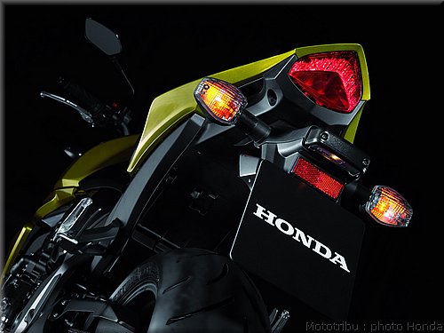 honda_cb1000r_2008_23.jpg