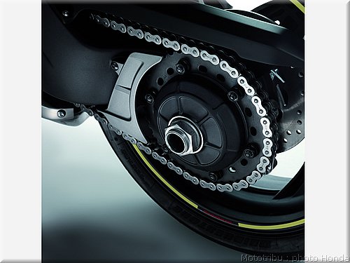 honda_cb1000r_2008_36.jpg