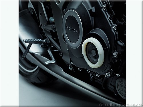 honda_cb1000r_2008_56.jpg