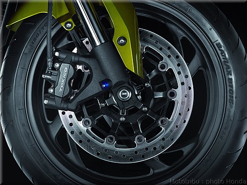 honda_cb1000r_2008_59.jpg