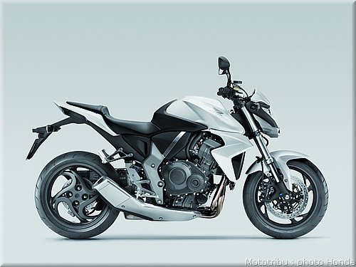 honda_cb1000r_2008_77.jpg