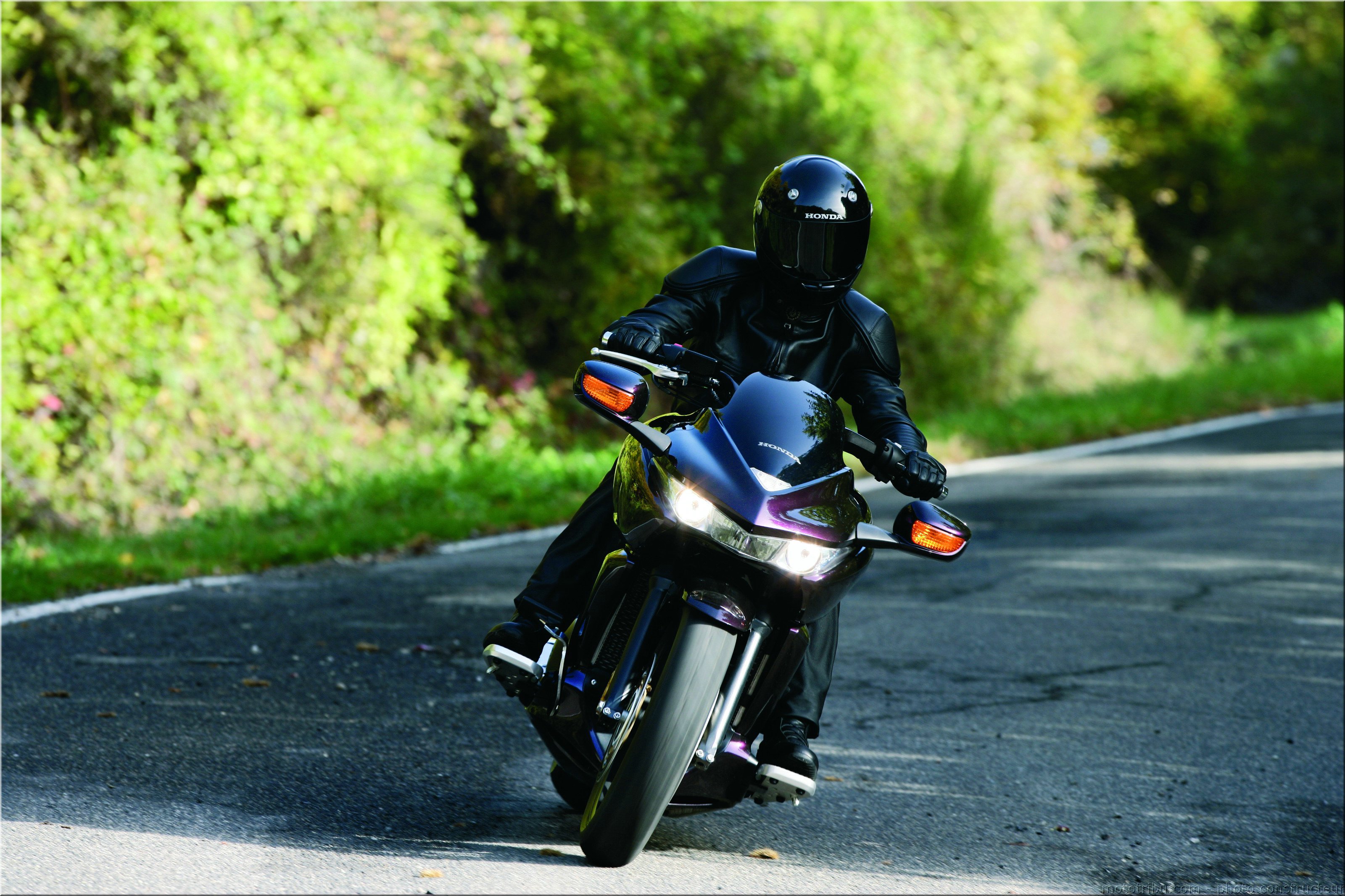 MOTO 
