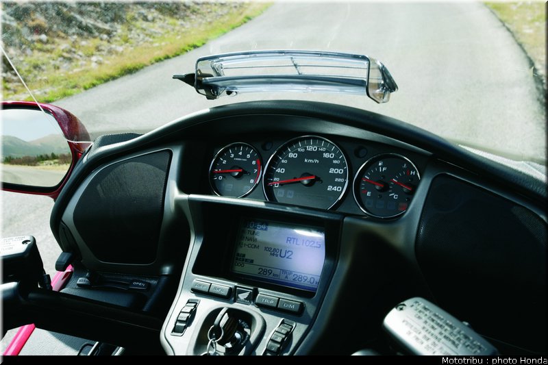 honda_goldwing_2008_009