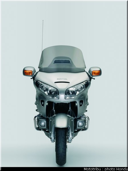 honda_goldwing_2008_023