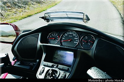 honda_goldwing_2008_009.jpg