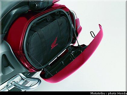 honda_goldwing_2008_039.jpg