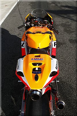 honda-rc212v-2008_12.JPG
