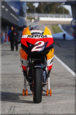 honda-rc212v-2008_14.jpg
