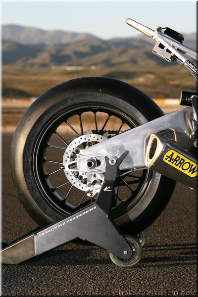 MOTO 