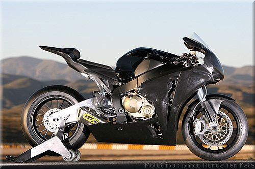 honda1000cbr-tenkate2008_03.jpg