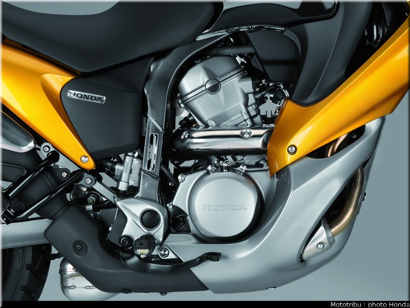 honda_transalp2008_0071