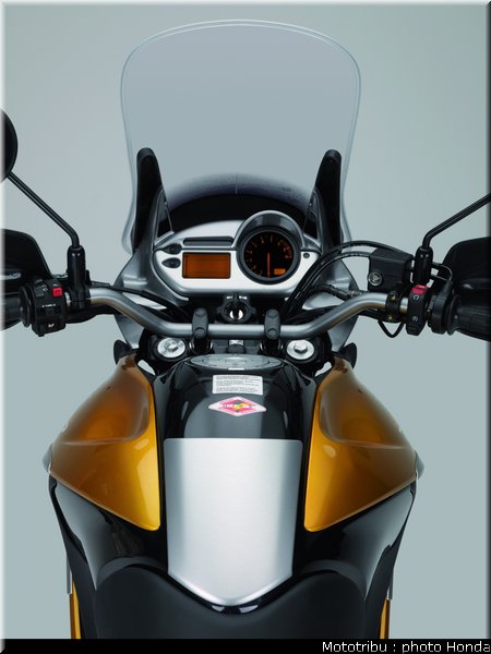honda_transalp2008_0088