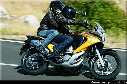 honda_transalp2008_0010.jpg