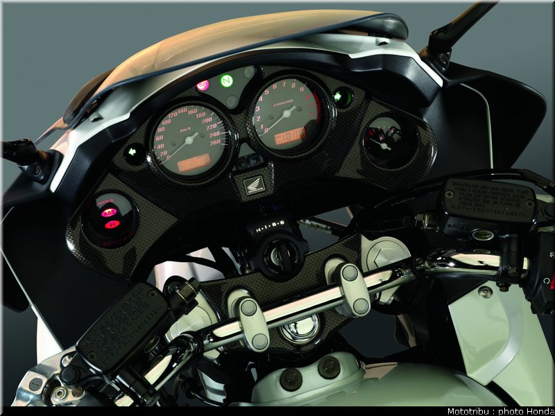 honda_cbf_1000_2009_029