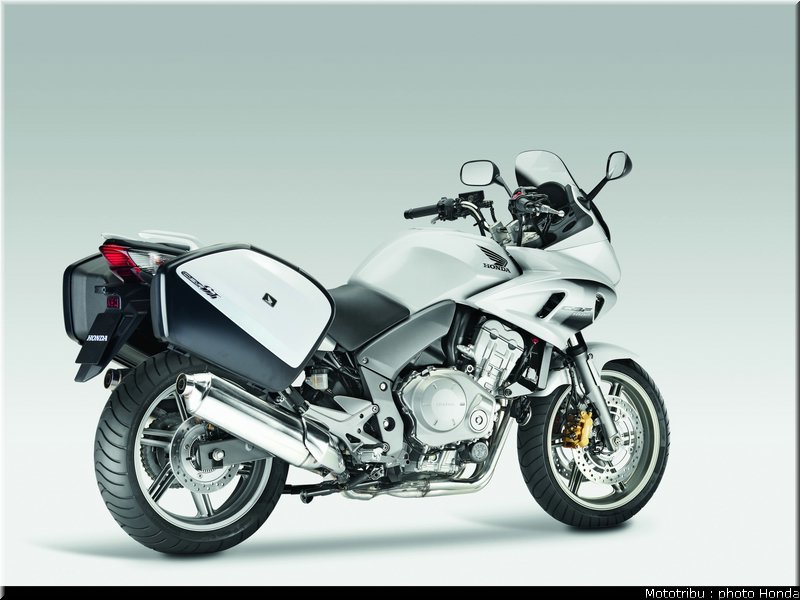 honda_cbf_1000_2009_037