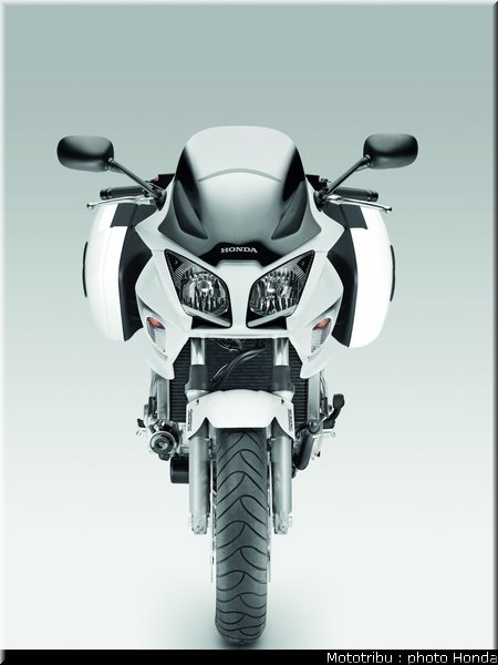 honda_cbf_1000_2009_066