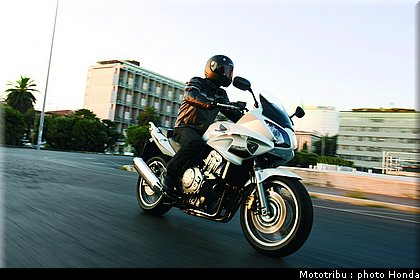 honda_cbf_1000_2009_005.jpg