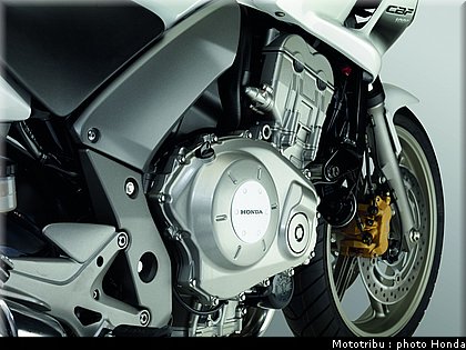 honda_cbf_1000_2009_025.jpg