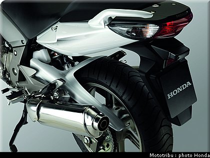 honda_cbf_1000_2009_030.jpg