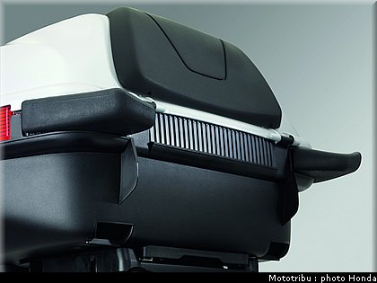 honda_cbf_1000_2009_088.jpg
