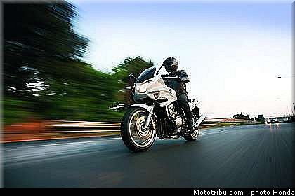 honda_cbf_1000_2009_004.jpg
