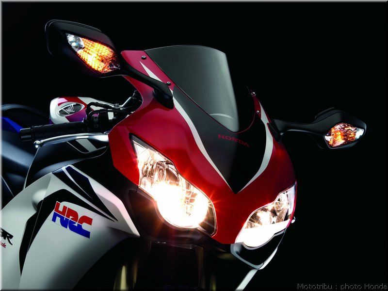 honda-cbr1000rr-2009_013