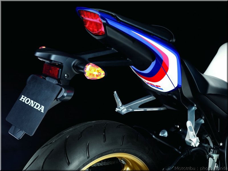 honda-cbr1000rr-2009_032