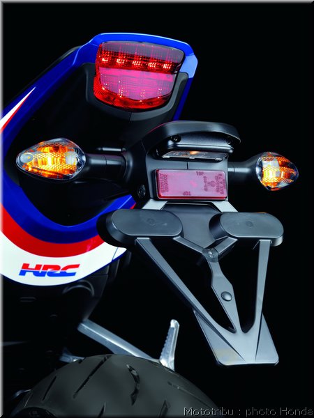 honda-cbr1000rr-2009_042