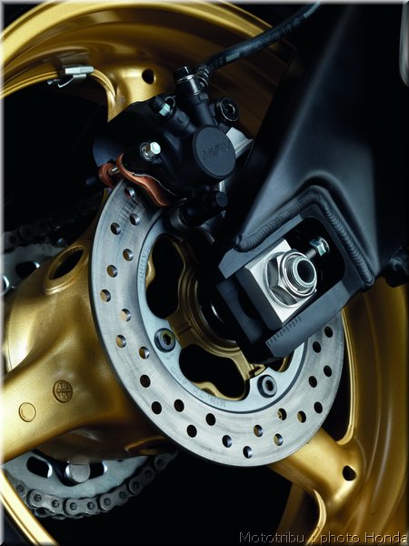 honda-cbr1000rr-2009_045
