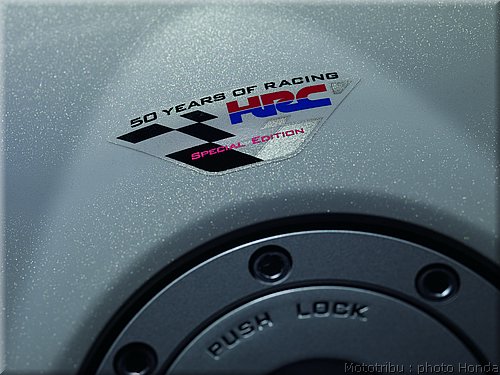 honda-cbr1000rr-2009_012.jpg