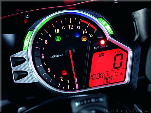 honda-cbr1000rr-2009_022.jpg
