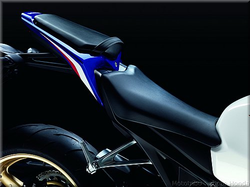 honda-cbr1000rr-2009_031.jpg