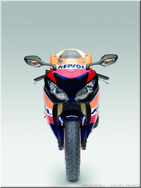 honda_cbr1000_rrabs_009