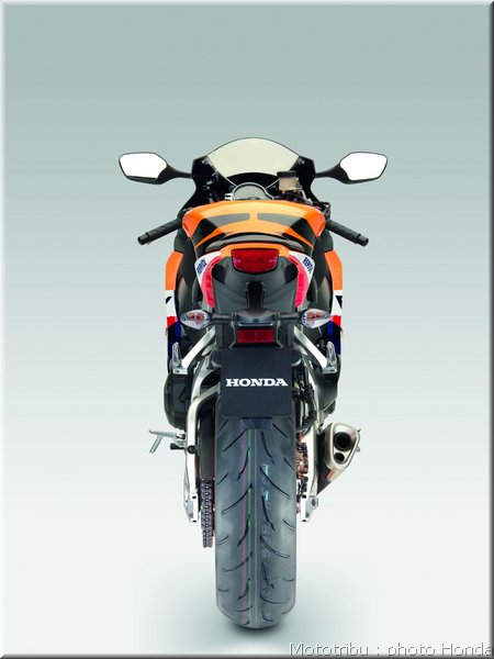 honda_cbr1000_rrabs_010