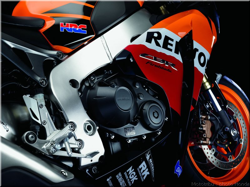 honda_cbr1000_rrabs_023