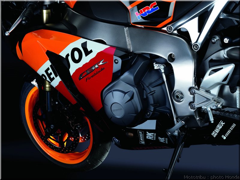 honda_cbr1000_rrabs_024